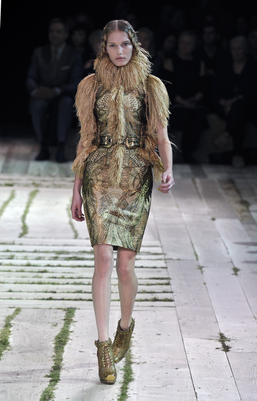 Alexander McQueen 11春夏女裝 