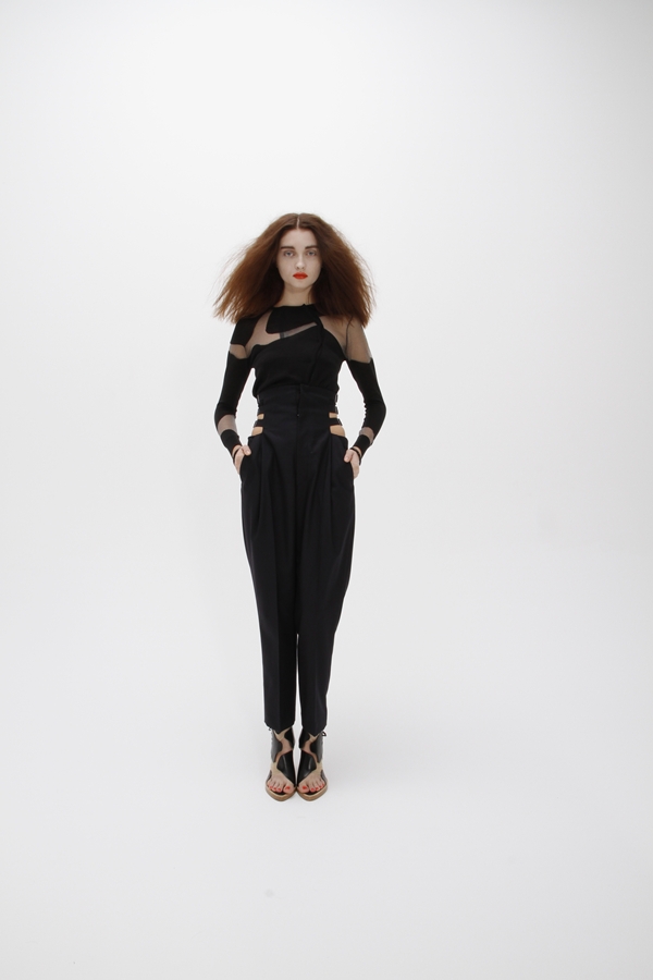 TOGA 11Ůb LookbookDƬ