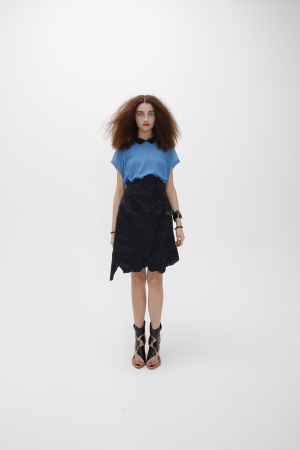TOGA 11Ůb LookbookDƬ