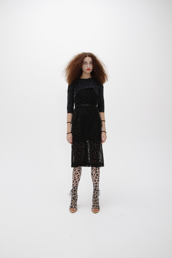 TOGA 11Ůb LookbookDƬ