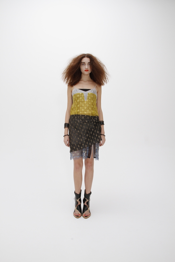 TOGA 11Ůb LookbookDƬ