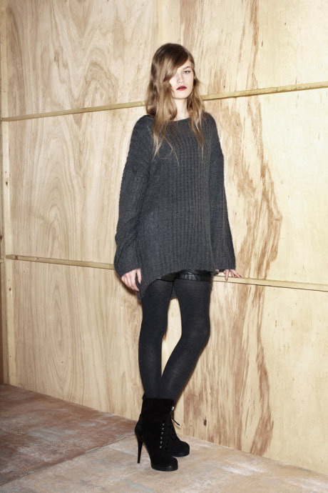 Twenty8Twelve 2011ﶬ LookBookDƬ