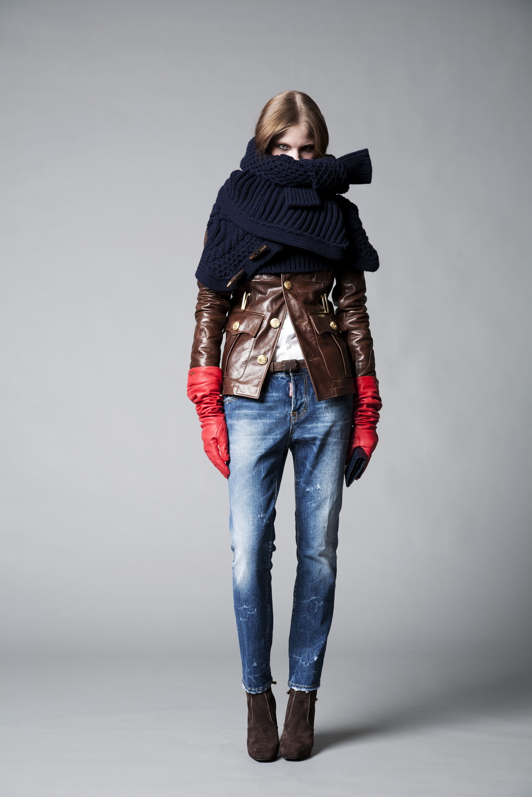 Dsquared2 2011 ŮbDƬ