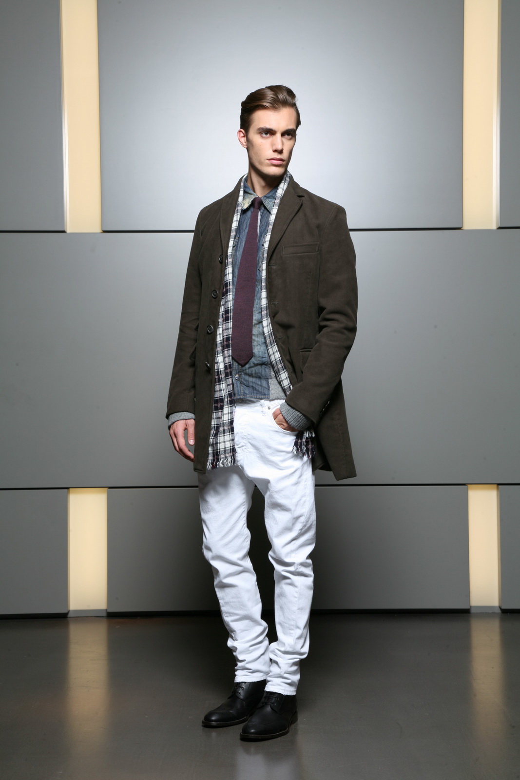 Dsquared2 2011 bDƬ