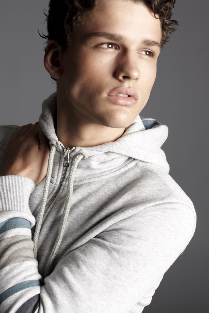 ARMANI EXCHANGE 2011春夏男裝新品TRAVELISTA高清圖片