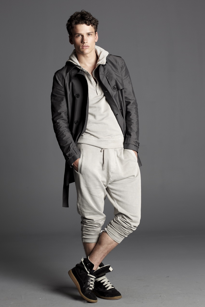 ARMANI EXCHANGE 2011春夏男裝新品TRAVELISTA高清圖片
