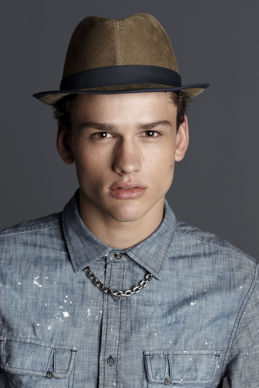 ARMANI EXCHANGE 2011春夏男裝新品TRAVELISTA高清圖片