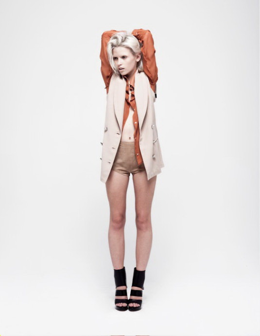 Kahlo 2011 LookbookDƬ