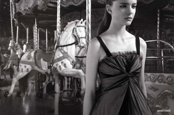 Red Valentino 2011年春季廣告