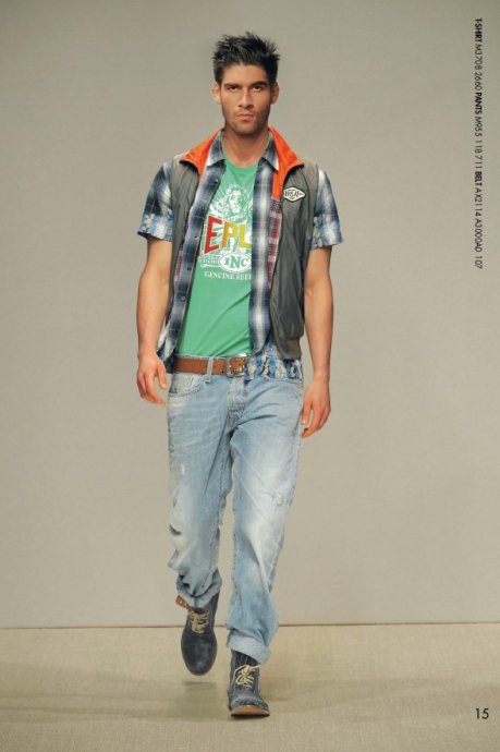 Replay 2011 ϵbLookbook DƬ