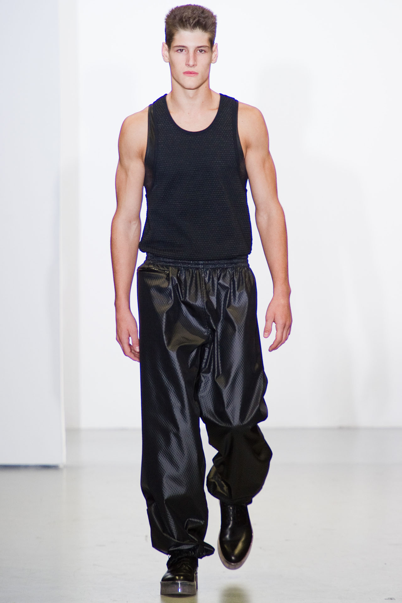 Calvin Klein 2012bDƬ