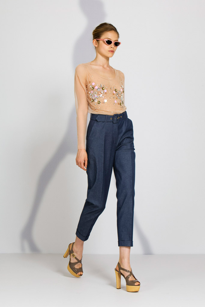 Moschino Cheap And Chic 2012紺ϵиDƬ