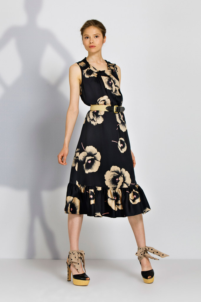 Moschino Cheap And Chic 2012紺ϵиDƬ