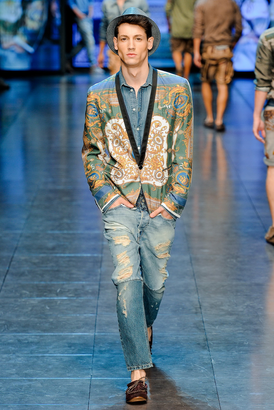 D&G 2012bDƬ