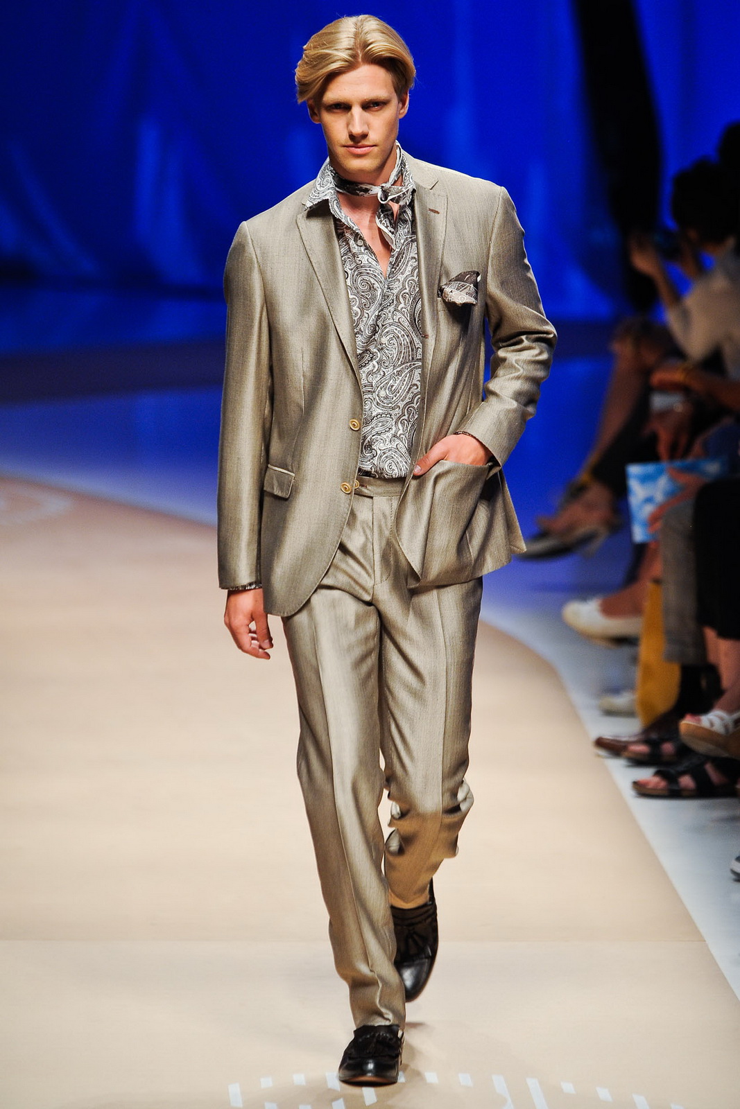 Etro 2012bDƬ