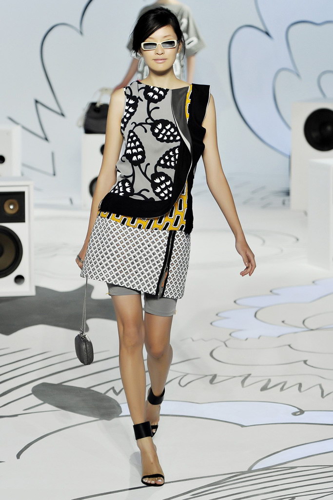 Diane von Furstenberg 2012紺ϵиDƬ