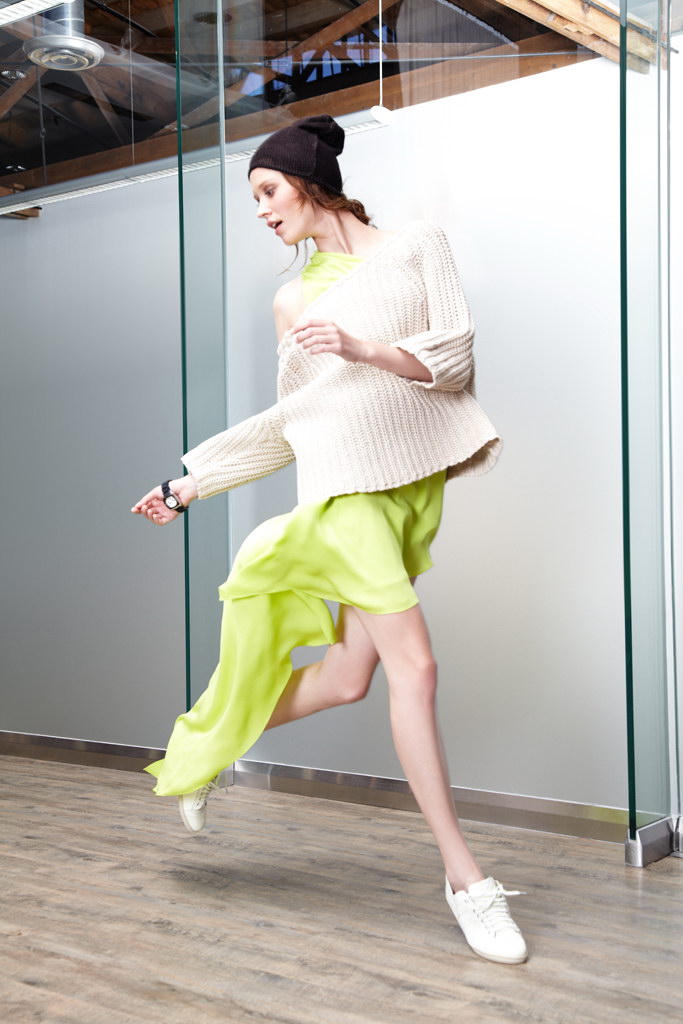 Max Azria 2012紺ϵиDƬ