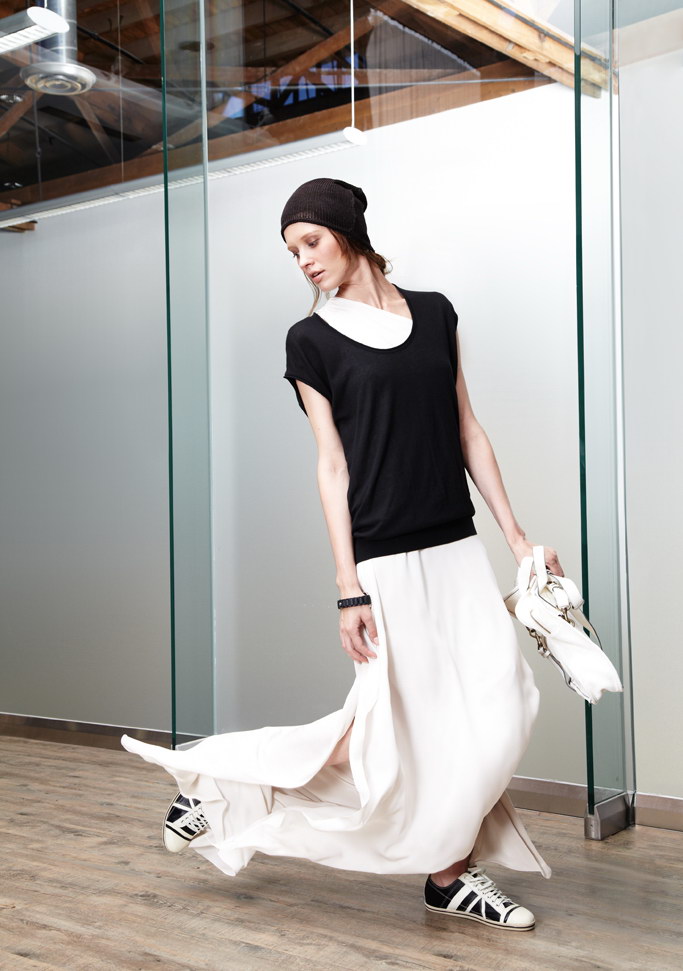 Max Azria 2012紺ϵиDƬ