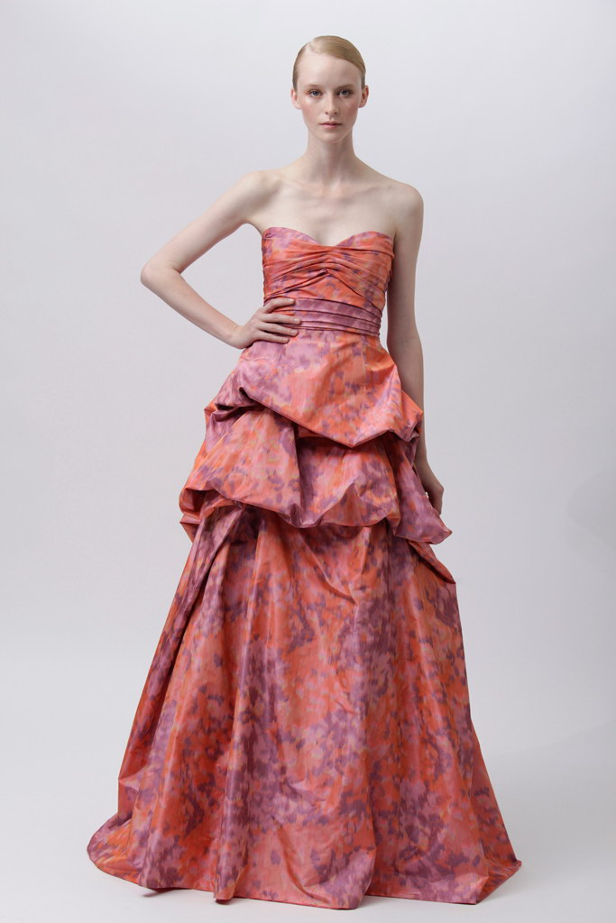 Monique Lhuillier 2012紺ϵиDƬ