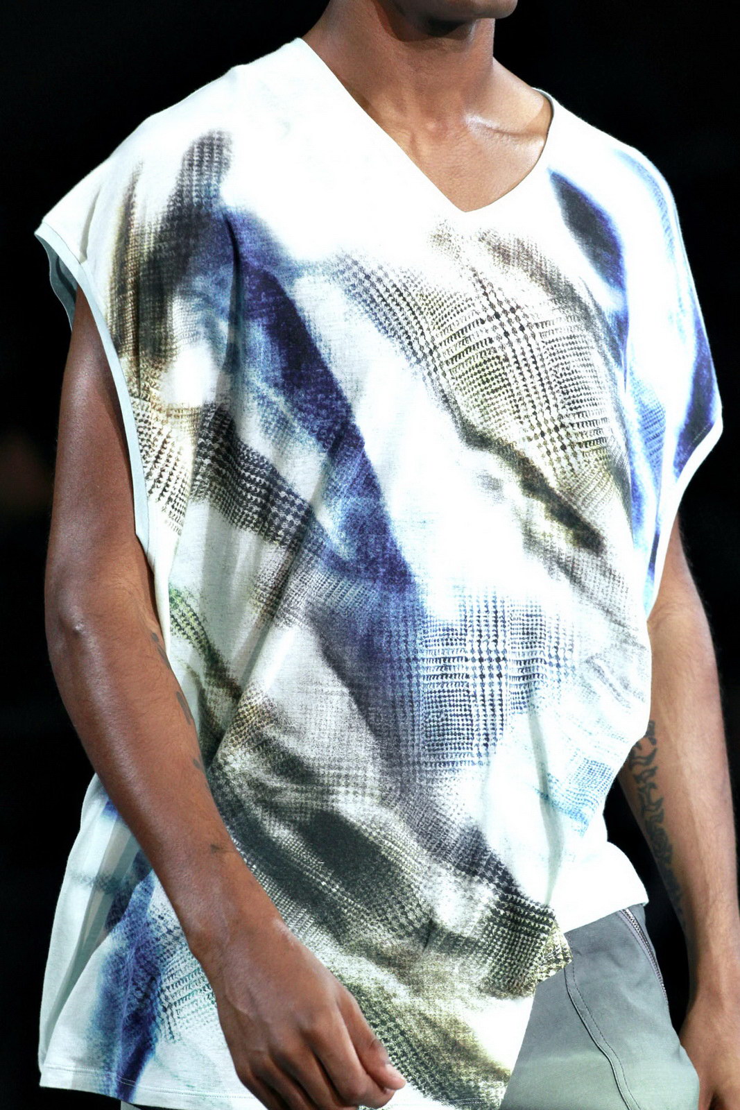 Emporio Armani 2012b(x)(ji)DƬ