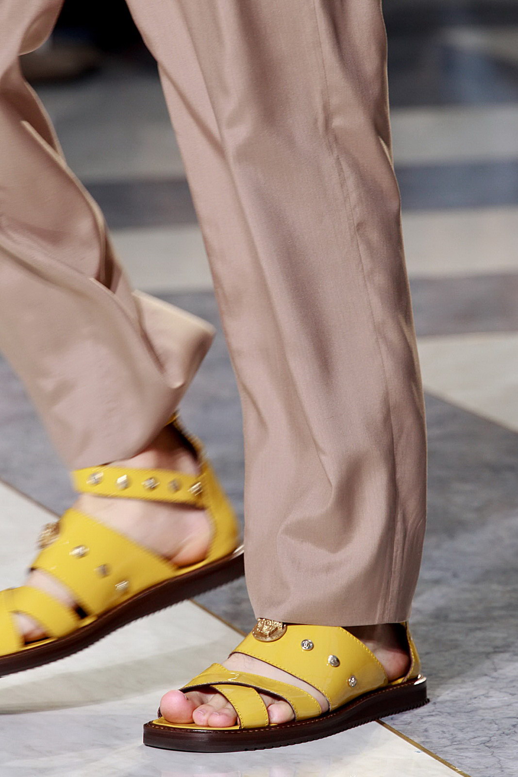 Versace 2012b(ji)DƬ