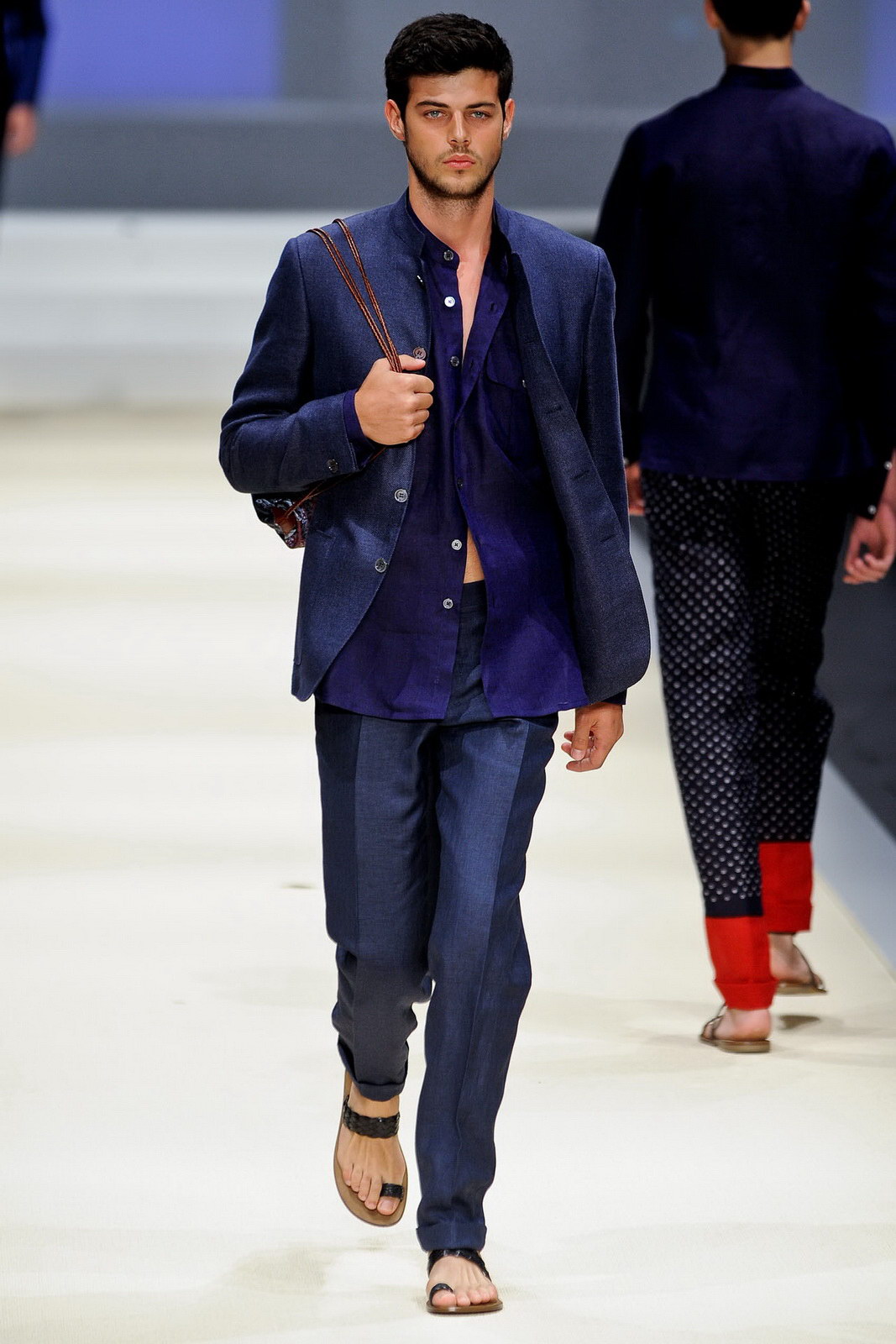 Canali 2012bDƬ
