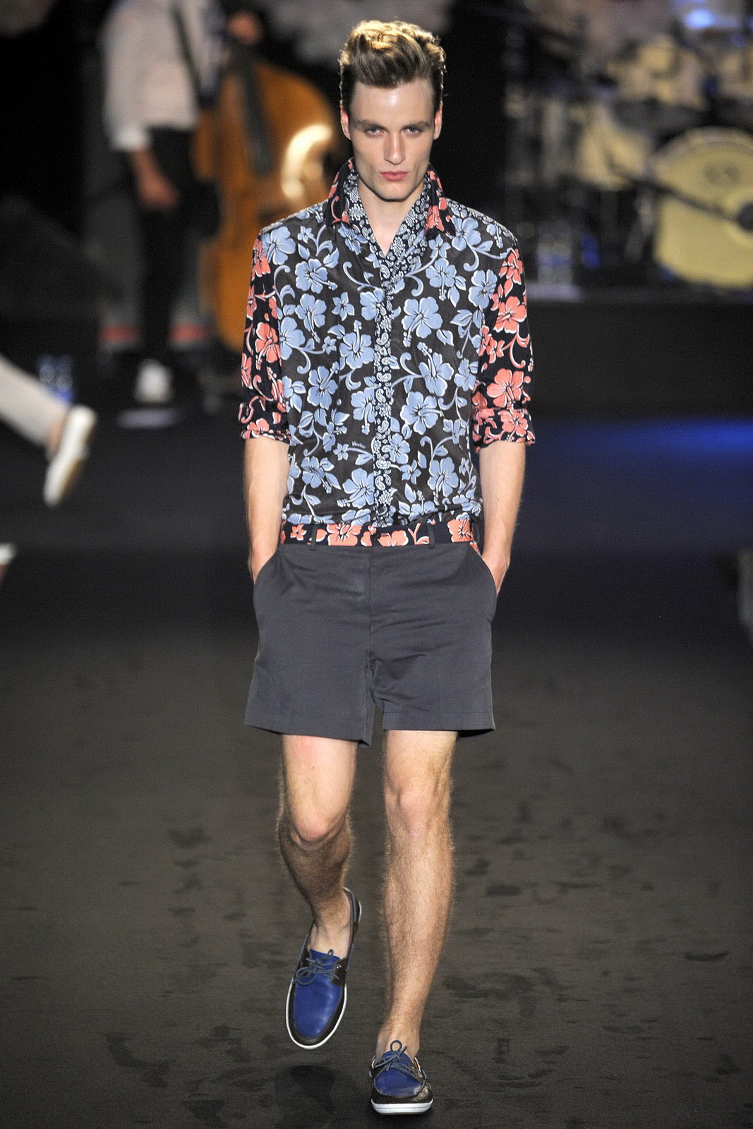Moschino 2012bDƬ