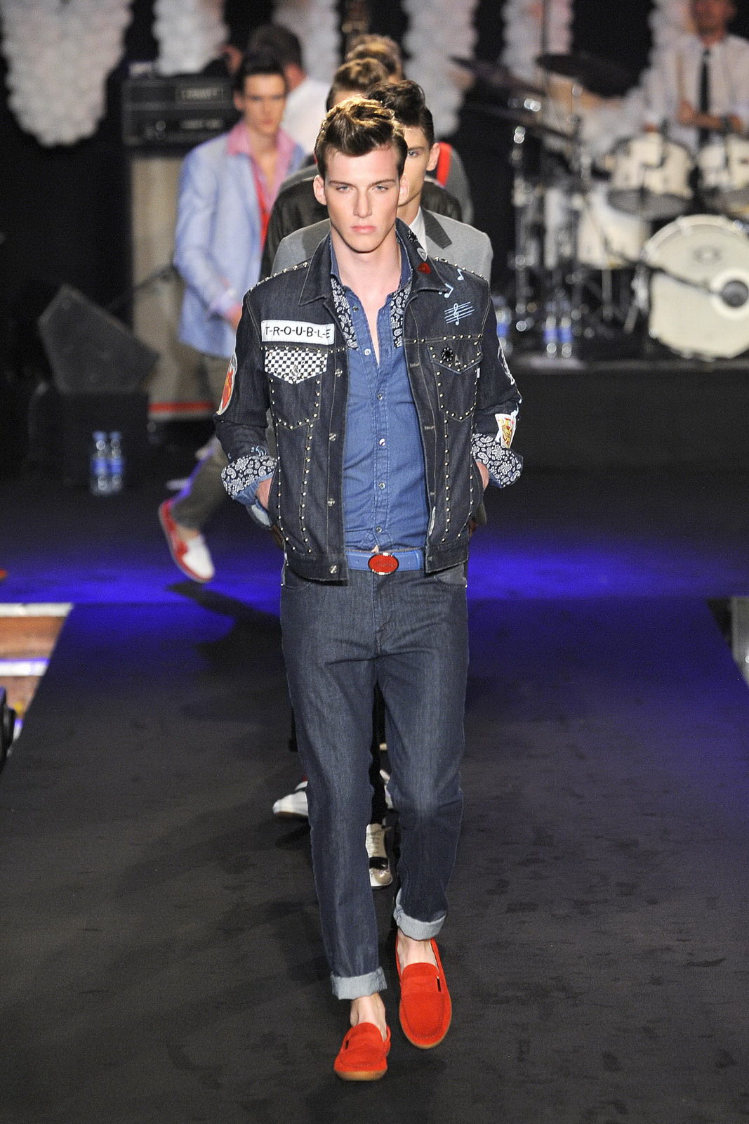 Moschino 2012bDƬ