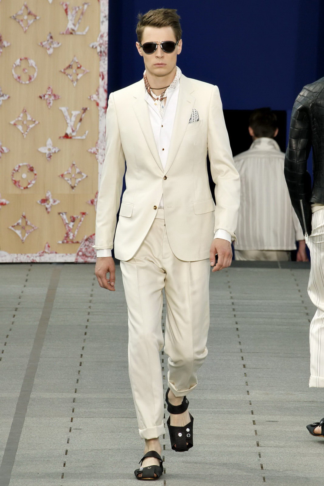 Louis Vuitton 2012bDƬ