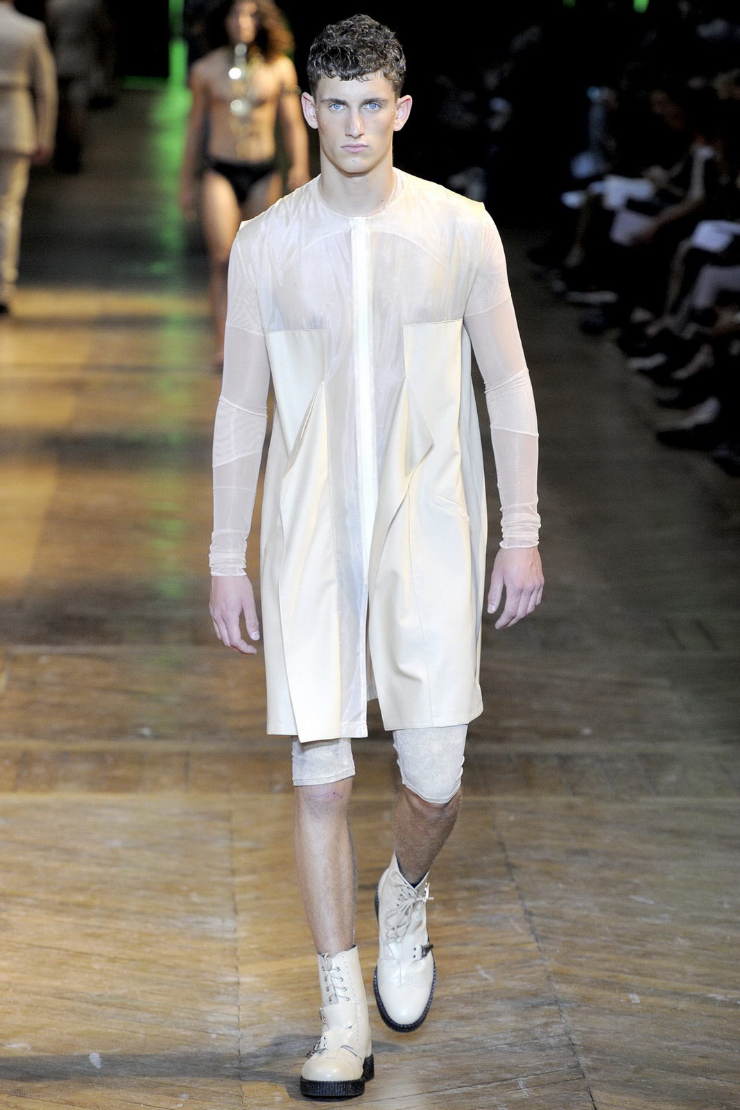Mugler 2012bDƬ
