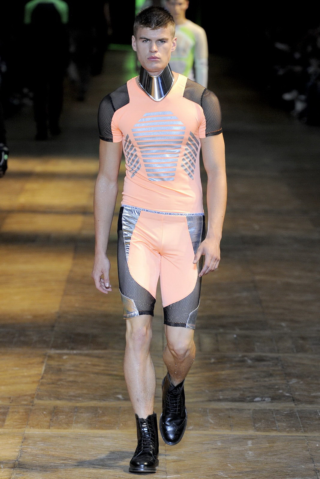Mugler 2012bDƬ