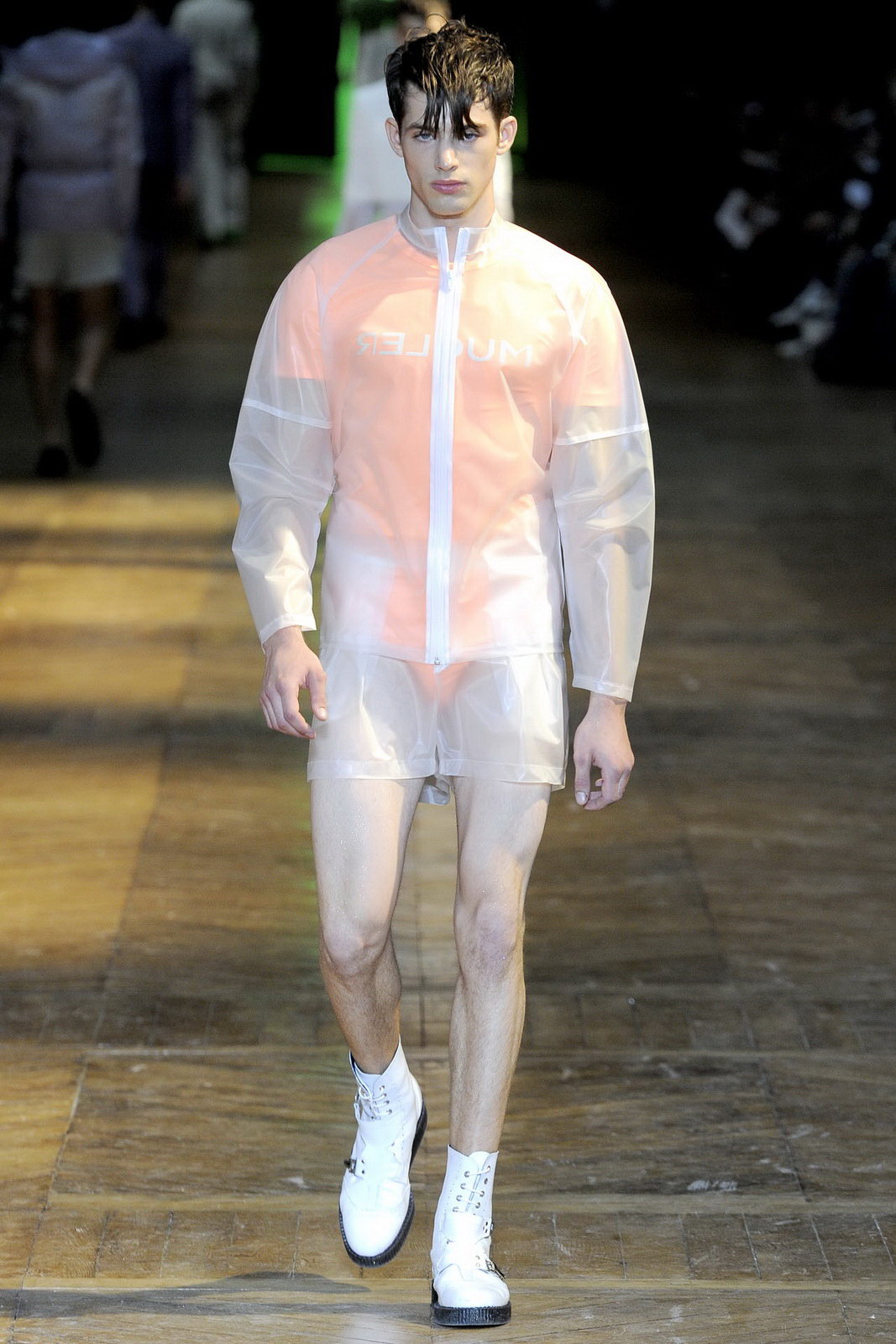 Mugler 2012bDƬ