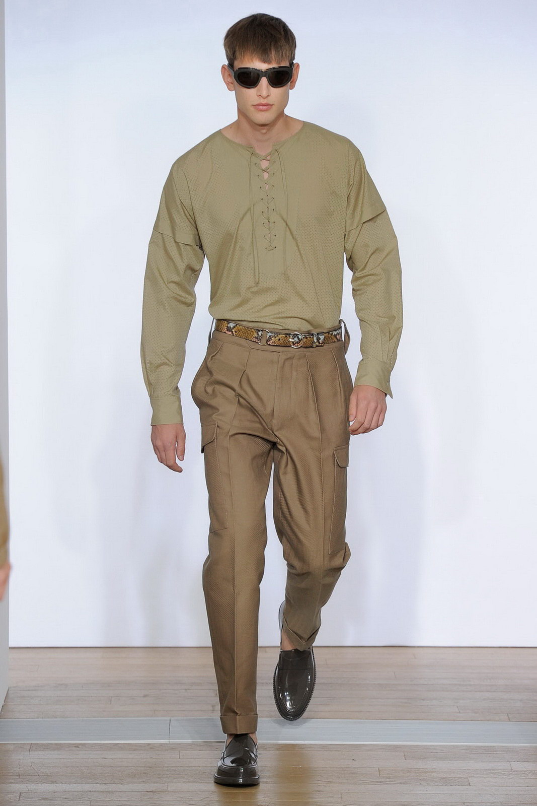 Yves Saint Laurent 2012bDƬ
