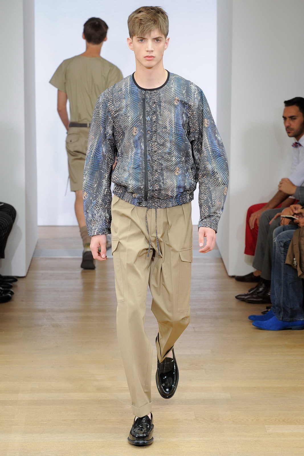 Yves Saint Laurent 2012bDƬ