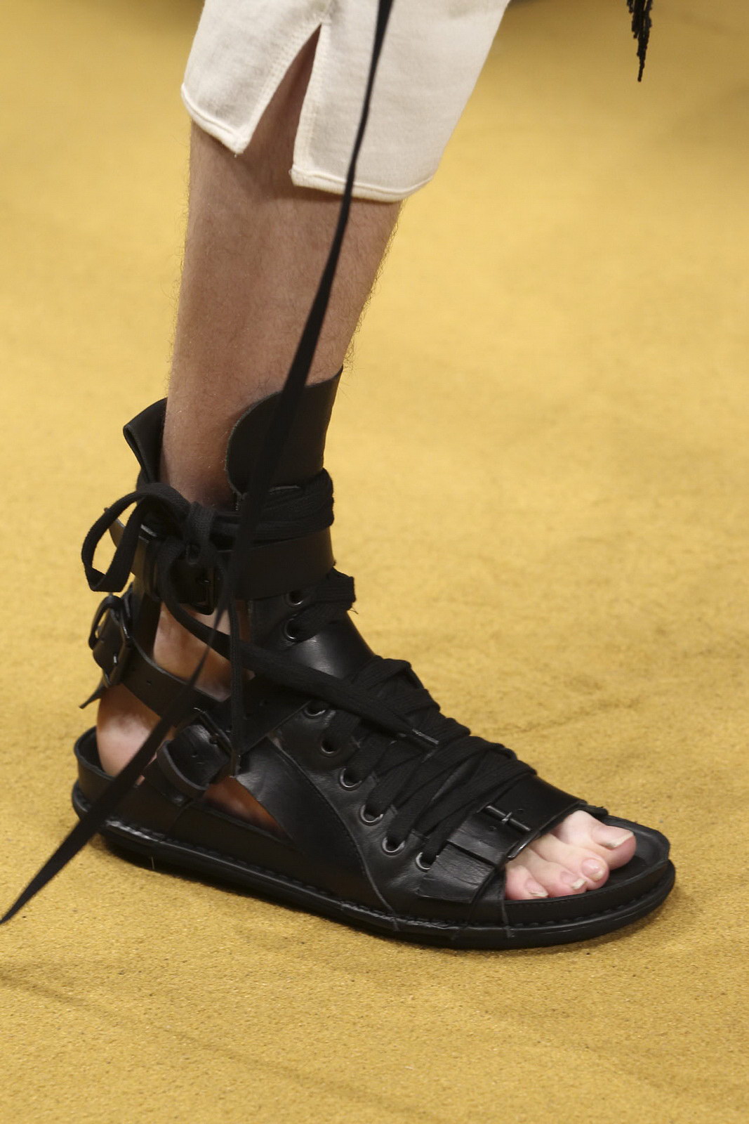 Ann Demeulemeester 2012b(ji)DƬ