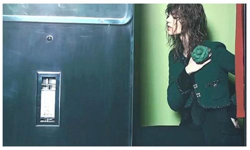 Chanel 2011早秋高級手工坊系列女裝廣告 高清圖片