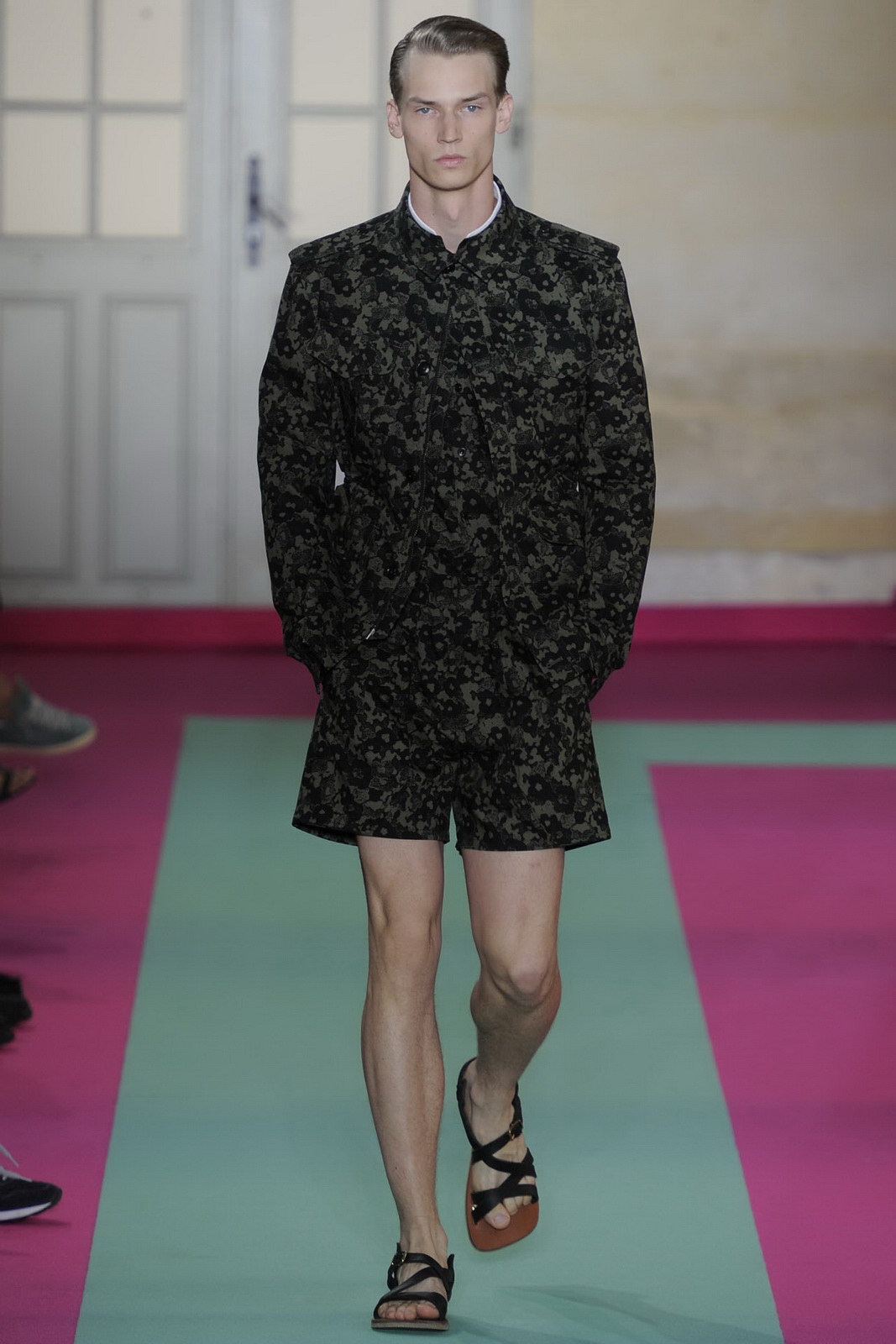 Acne 2012bDƬ