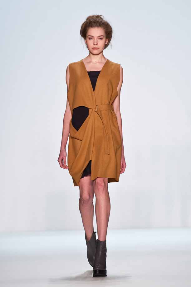 Vladimir Karaleev 2011ﶬlookbookDƬ