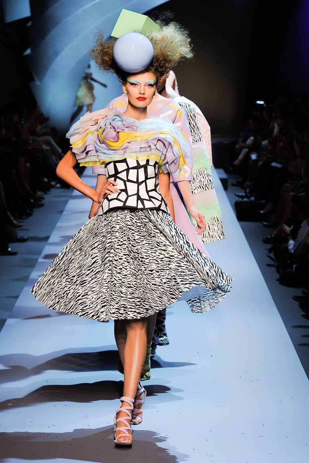 Christian Dior 2011ﶬ߼(j) DƬ