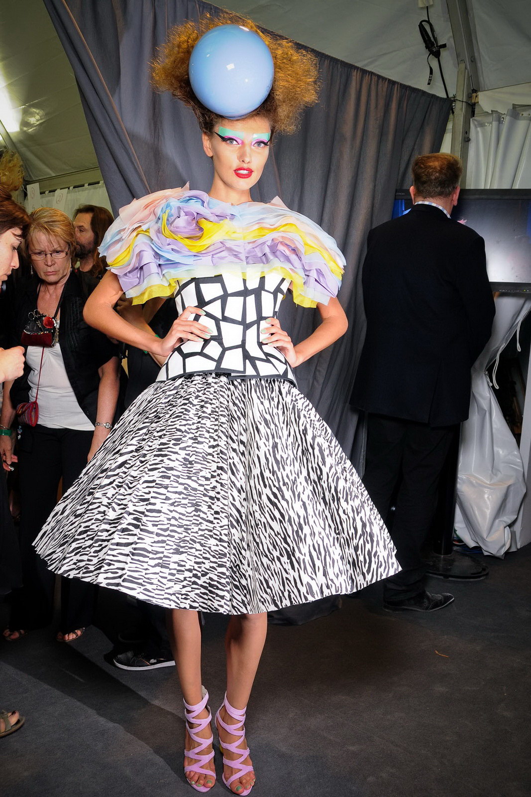 Christian Dior 2011ﶬ߼ƺ_ DƬ