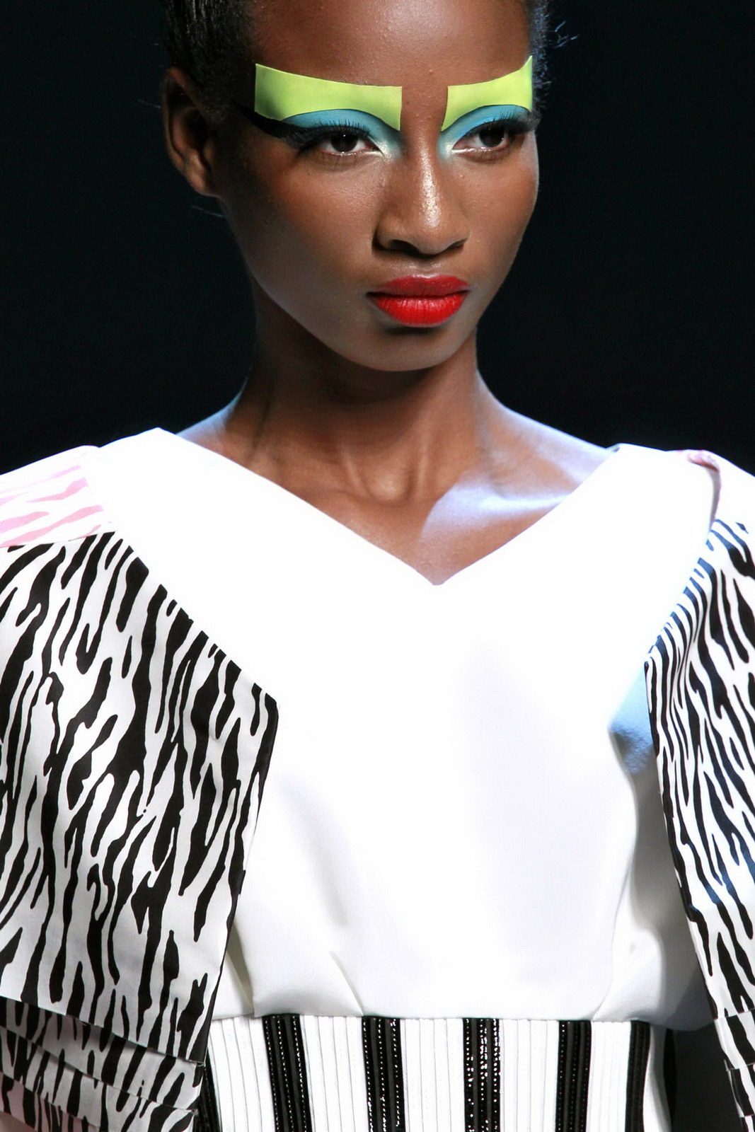 Christian Dior 2011ﶬ߼Ƽ(x)(ji) DƬ
