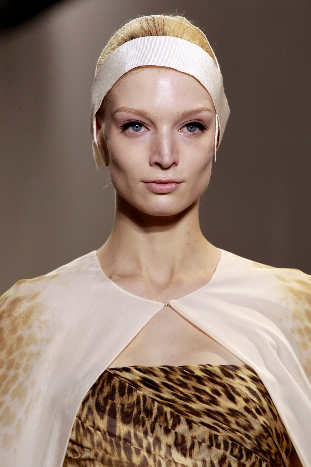 Giorgio Armani Prive 2011ﶬ߼Ƽ DƬ