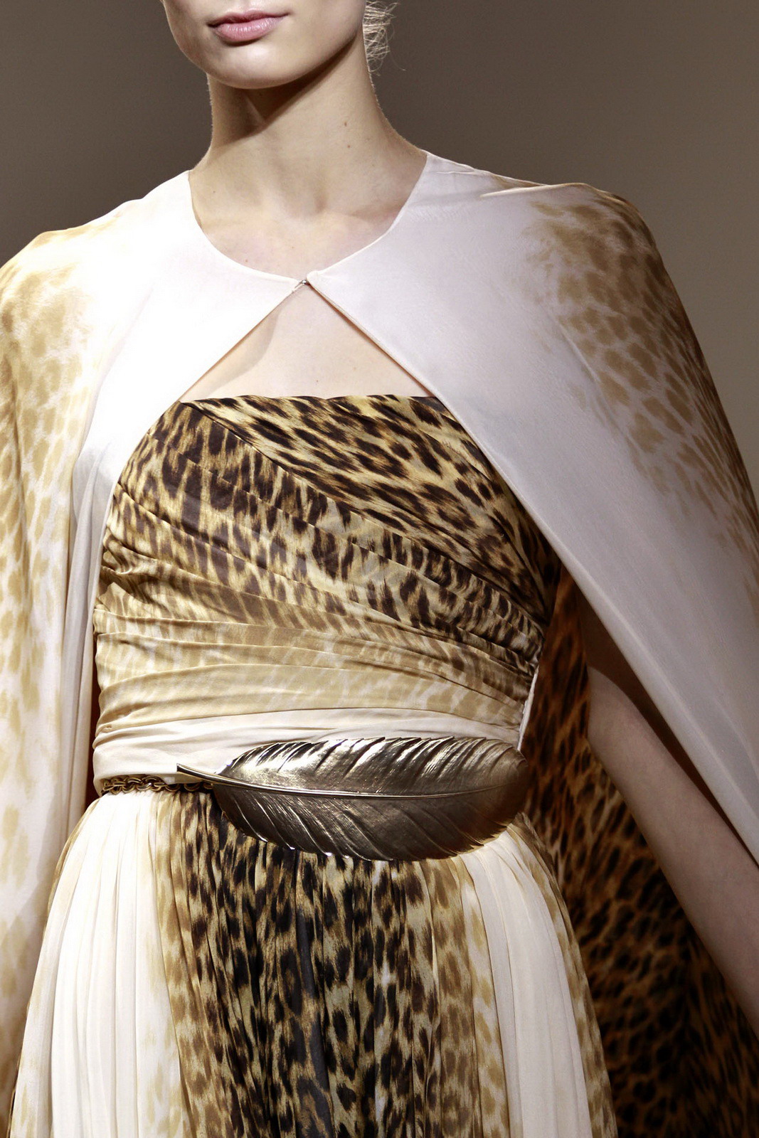 Giorgio Armani Prive 2011ﶬ߼Ƽ DƬ