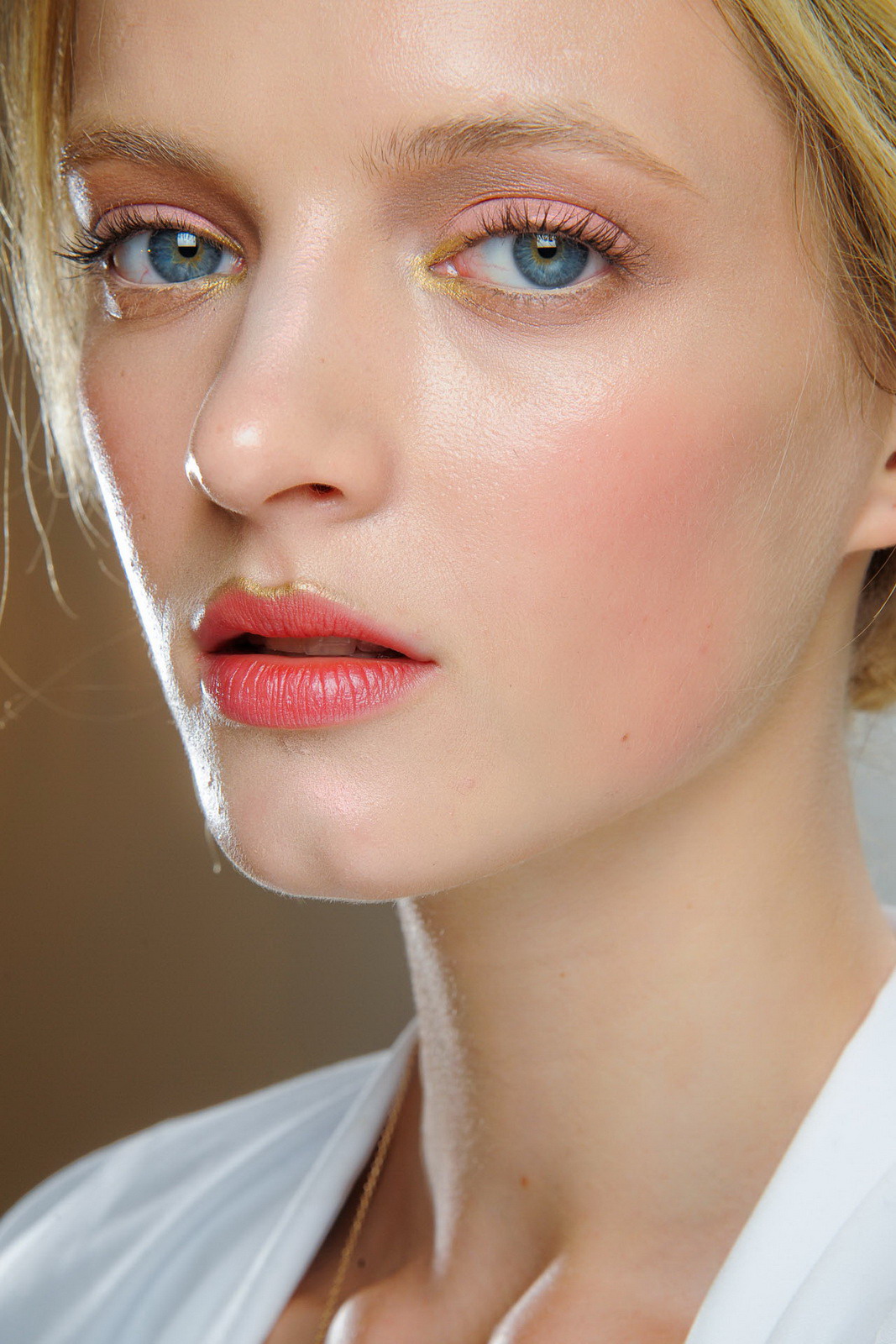 Valentino  2011ﶬ߼ƺ_ DƬ