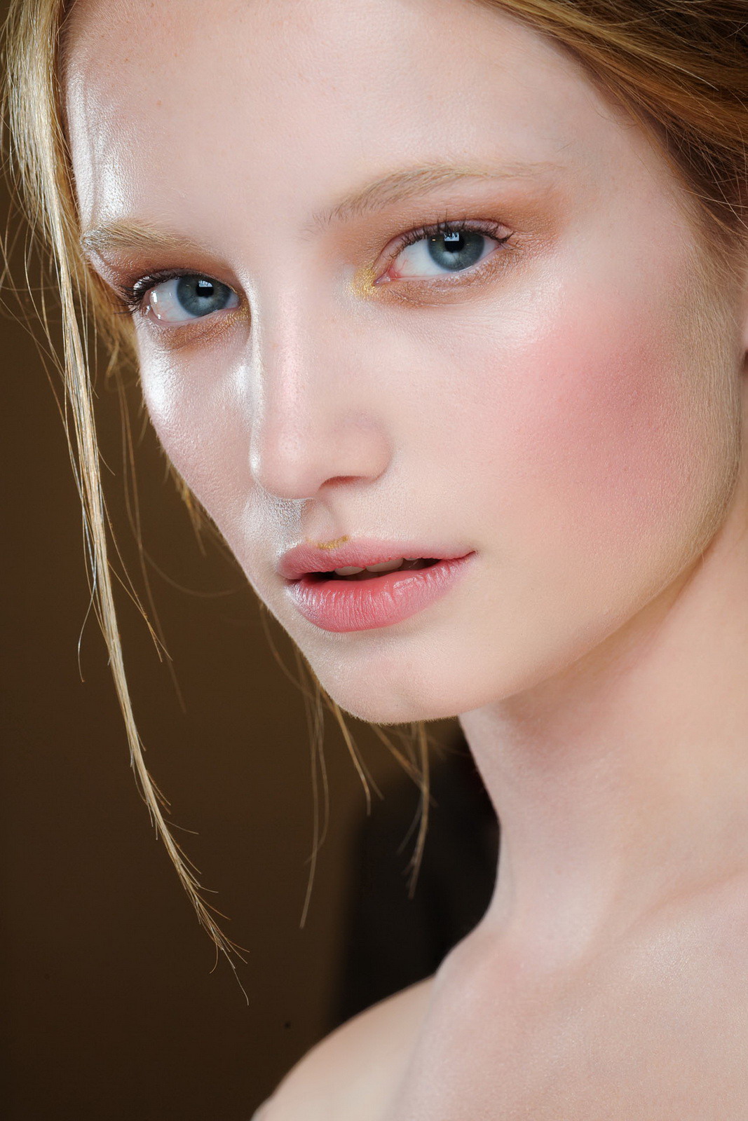 Valentino  2011ﶬ߼ƺ_ DƬ
