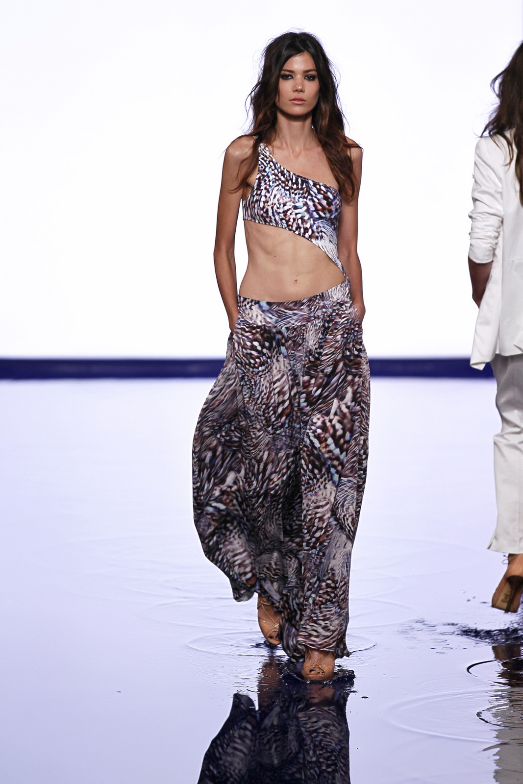 Escada Sport 2012(chng)DƬ