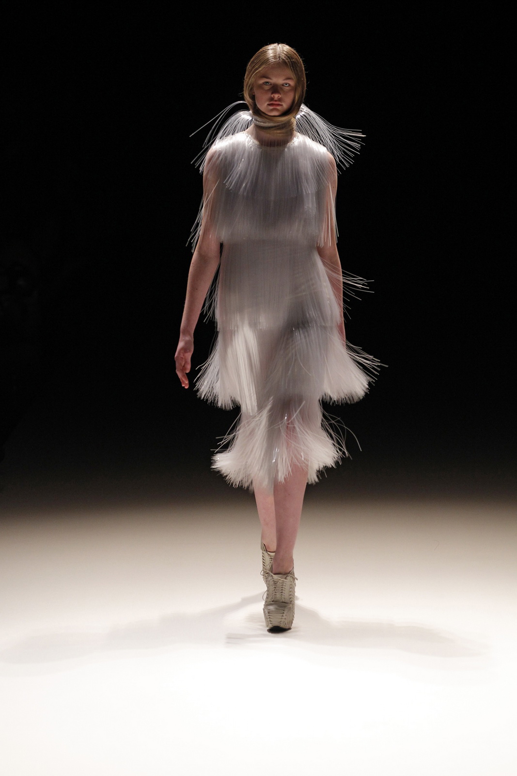 Iris van Herpen presented by Mercedes-Benz and ELLE 2012DƬ