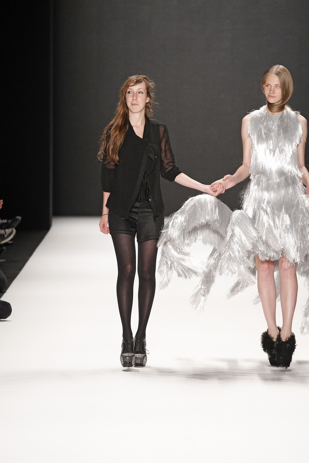 Iris van Herpen presented by Mercedes-Benz and ELLE 2012DƬ