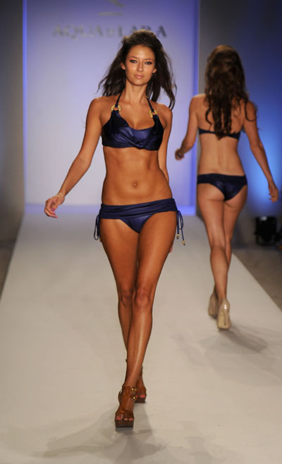 Aqua Di Lara 2012~ӾbDƬ