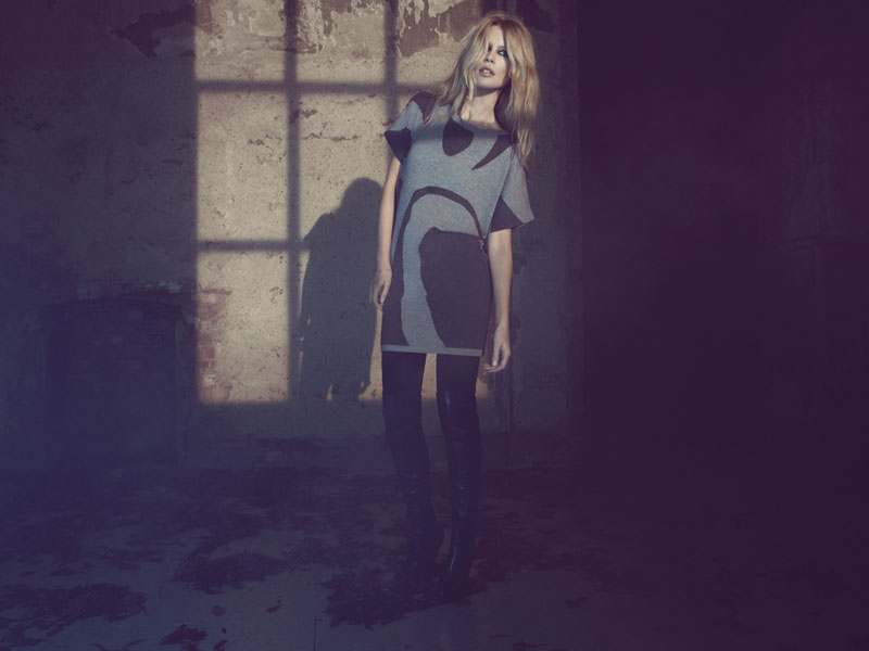 Claudia Schiffer by Camilla 2011秋冬廣告